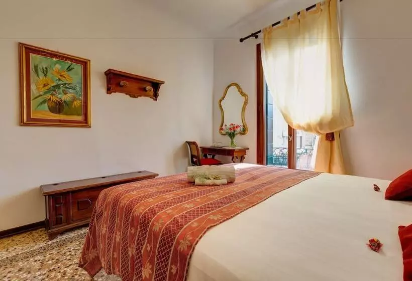 هاستل San Samuele