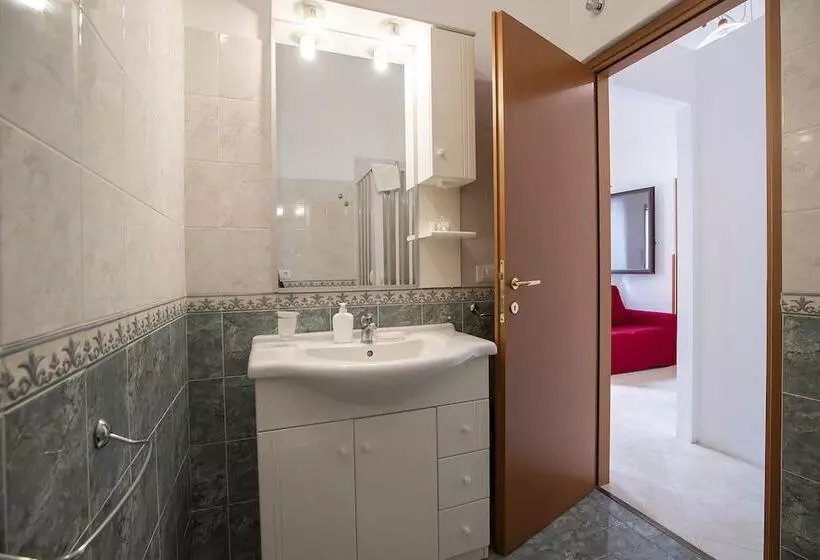 تختخواب و صبحانه Casatrapani