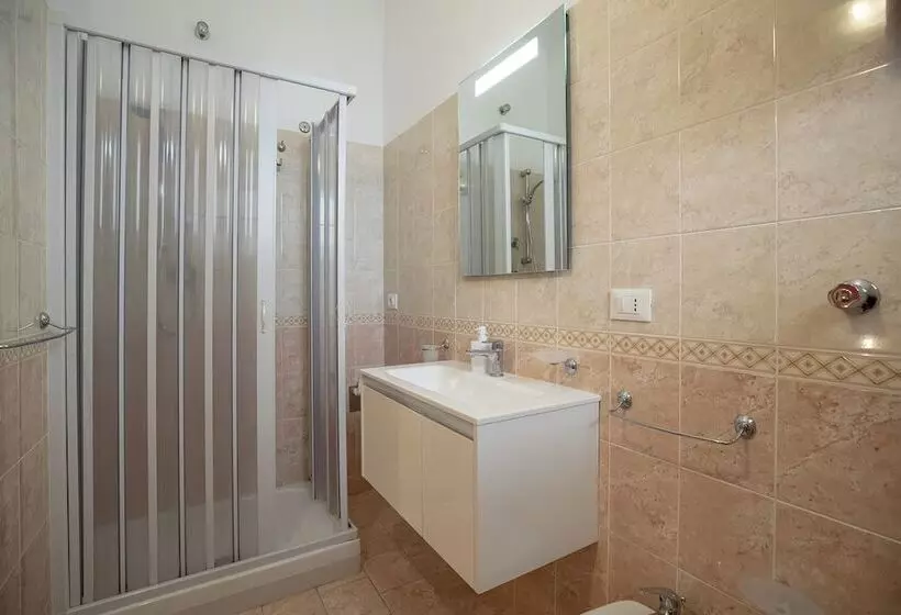 تختخواب و صبحانه Casatrapani