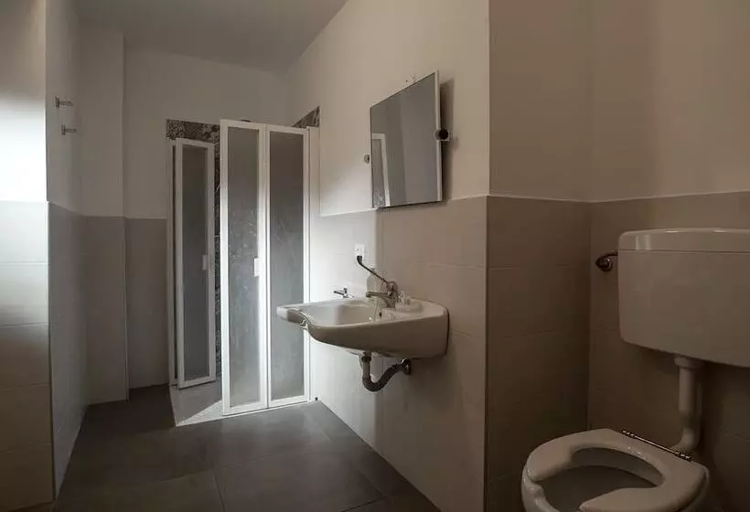 تختخواب و صبحانه Casatrapani