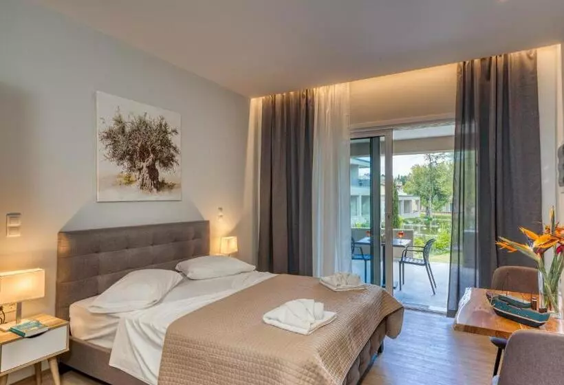 Folies Corfu Town Hotel Apartments