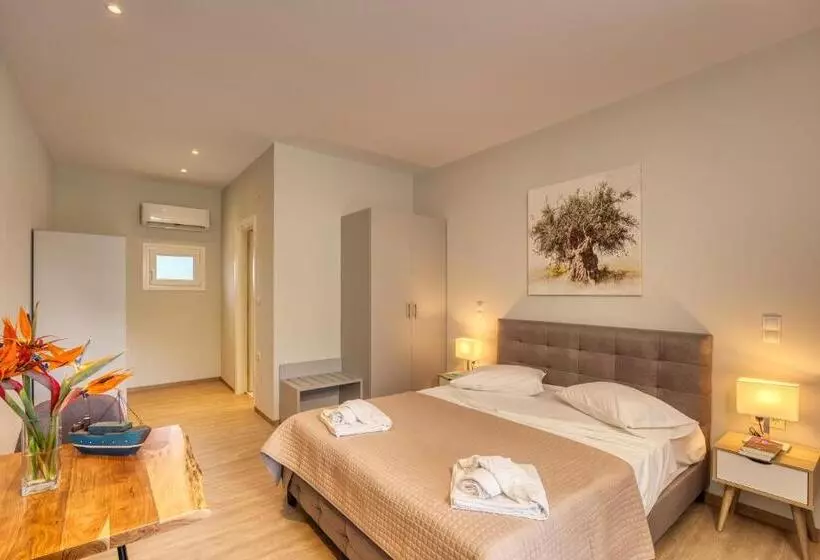 Folies Corfu Town Hotel Apartments