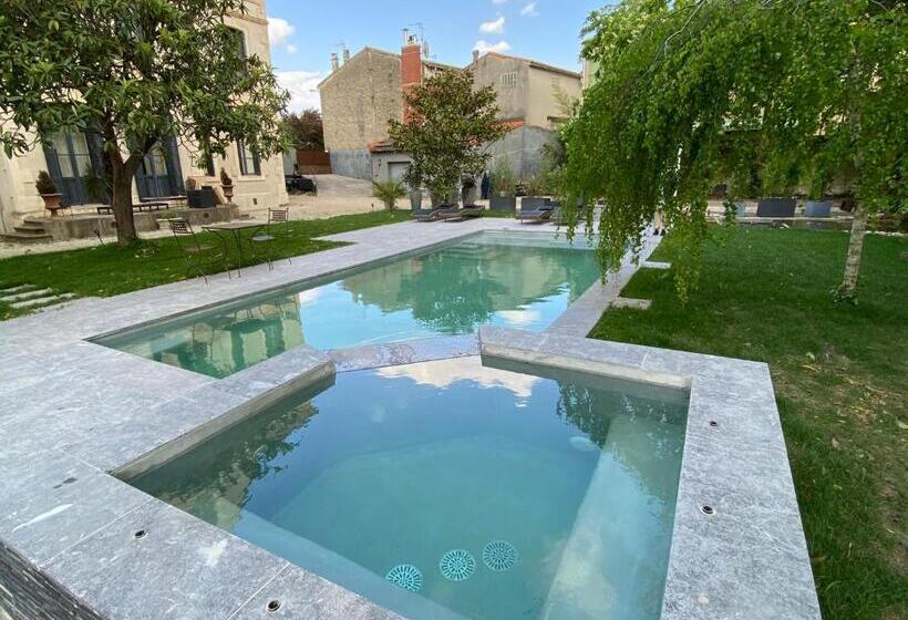 여관 Demeure Saint Louis Historic Manor, City 700m, Parking, Wifi, Electrical Terminal