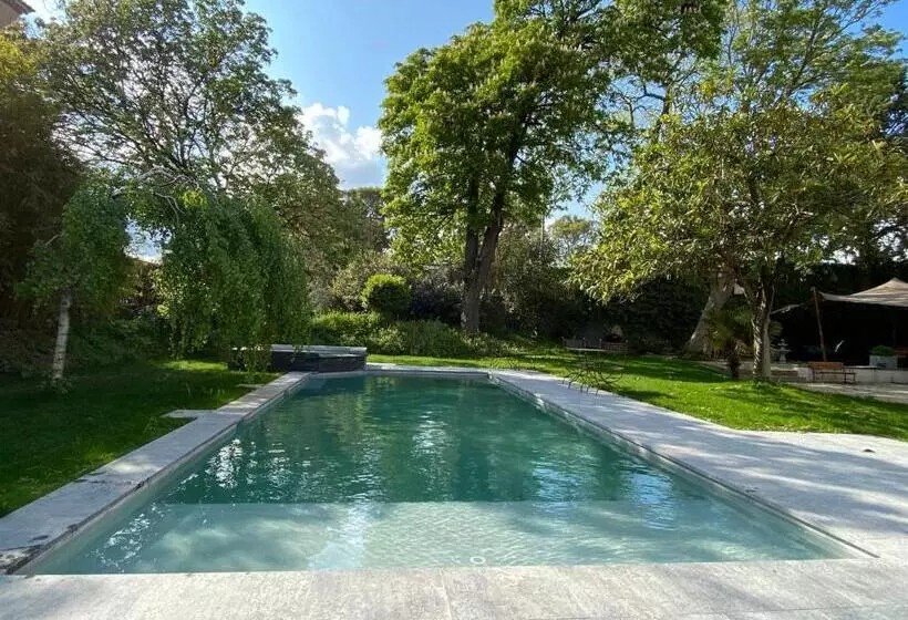 פונדק Demeure Saint Louis Historic Manor, City 700m, Parking, Wifi, Electrical Terminal