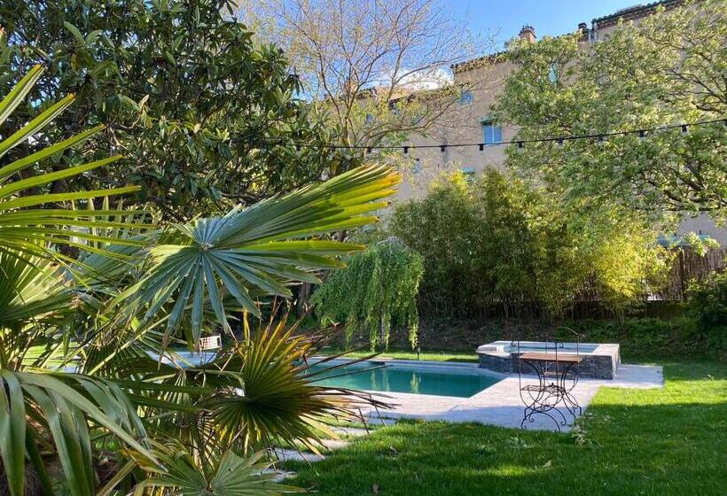 여관 Demeure Saint Louis Historic Manor, City 700m, Parking, Wifi, Electrical Terminal