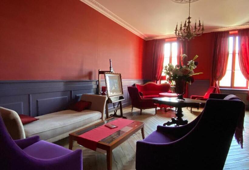여관 Demeure Saint Louis Historic Manor, City 700m, Parking, Wifi, Electrical Terminal