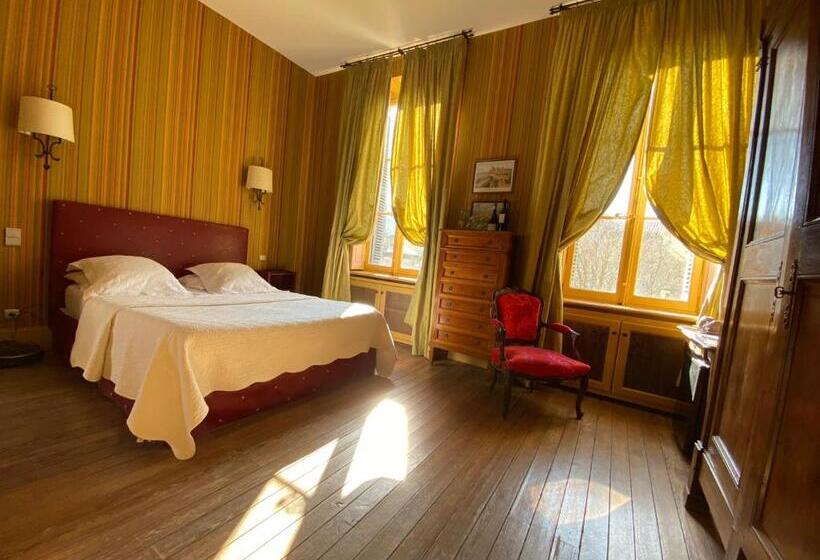 여관 Demeure Saint Louis Historic Manor, City 700m, Parking, Wifi, Electrical Terminal