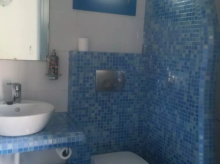 فندق Artemis Village