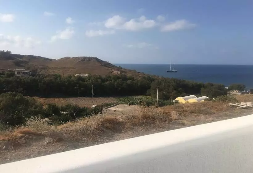 فندق Artemis Village