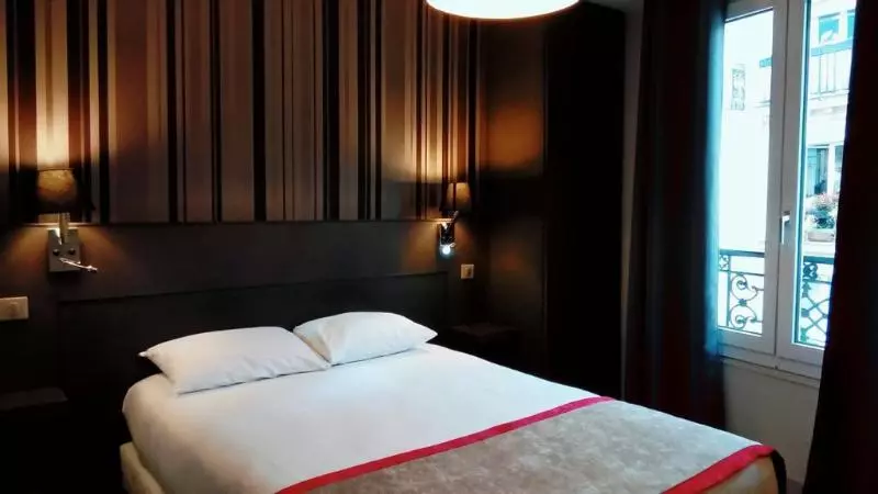 هتل Bonsejour Montmartre