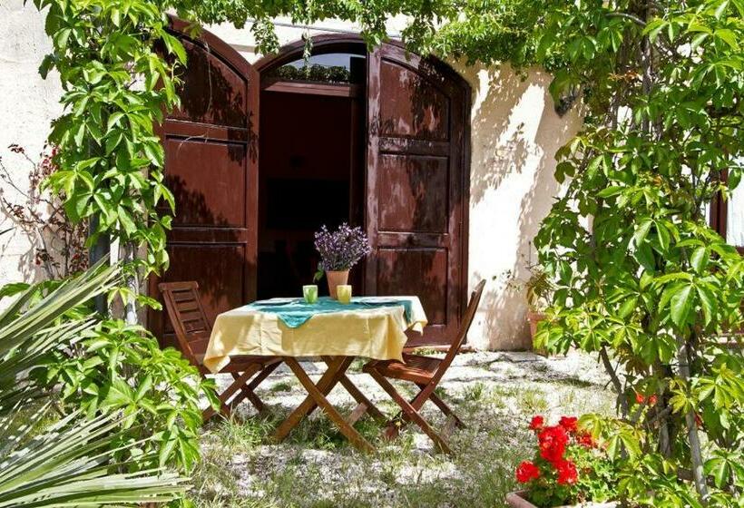 فندق Casale Colomba