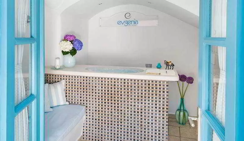 هتل Evgenia Villas & Suites By Calm Collection