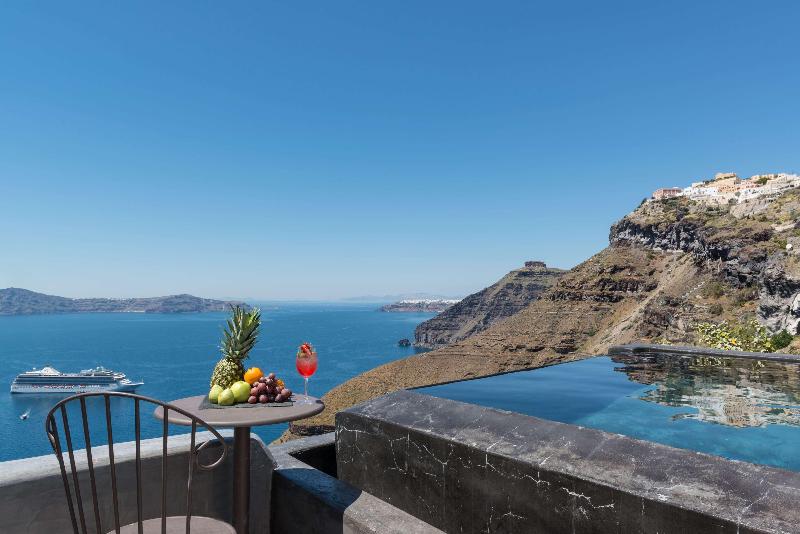 هتل Evgenia Villas & Suites By Calm Collection