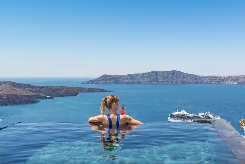 هتل Evgenia Villas & Suites By Calm Collection