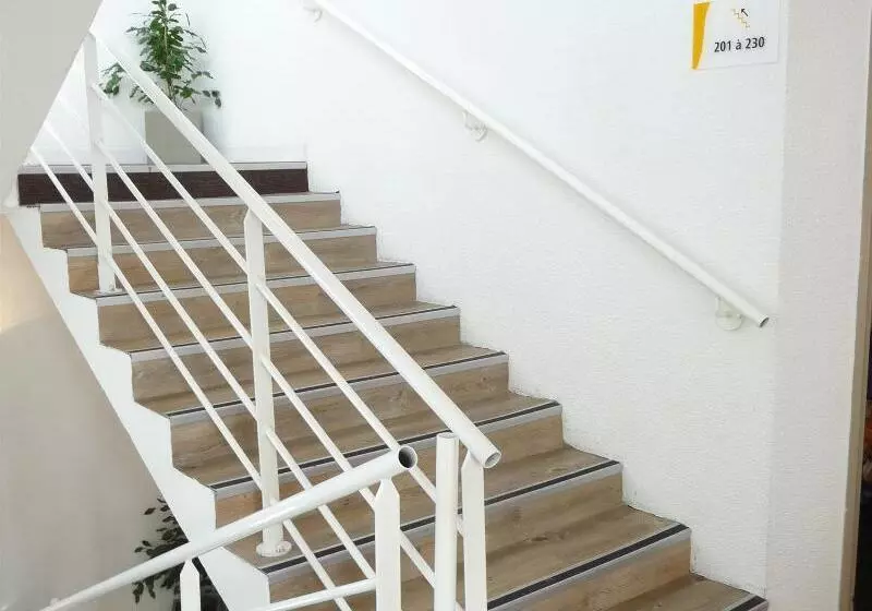 فندق F1 Maurepas