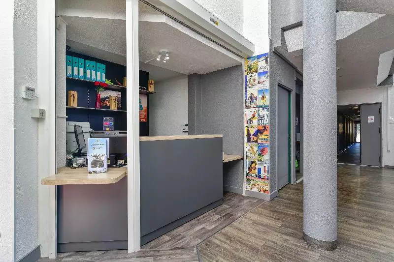 فندق F1 Maurepas