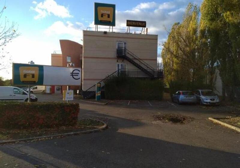Hotel F1 Maurepas