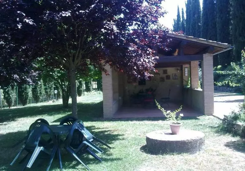 田舎風ホテル Tana De Lepri