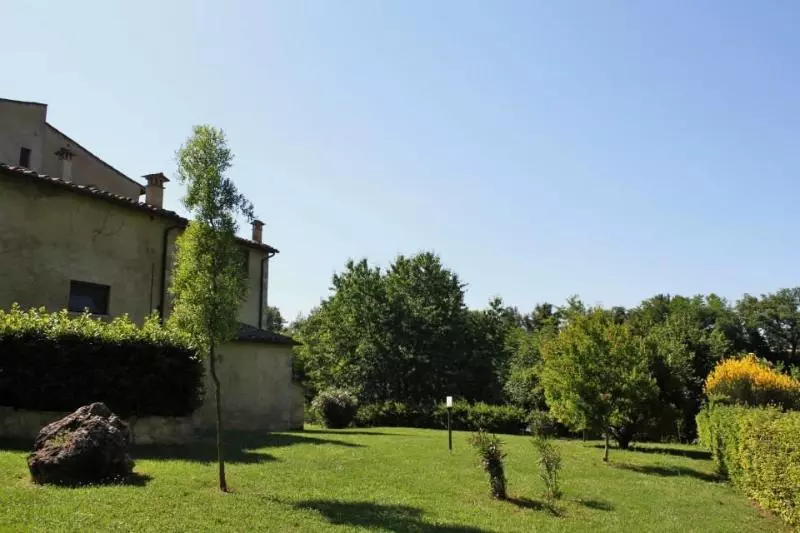 田舎風ホテル Tana De Lepri