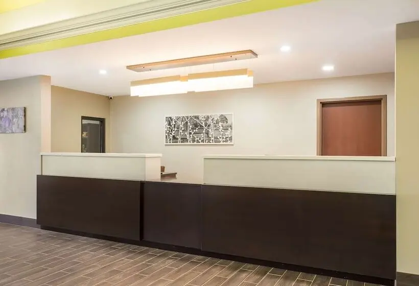 Hotelli Sleep Inn & Suites North Mobile Saraland