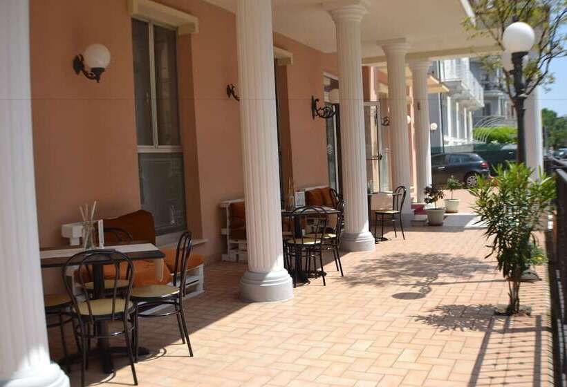 هتل Villa Caterina