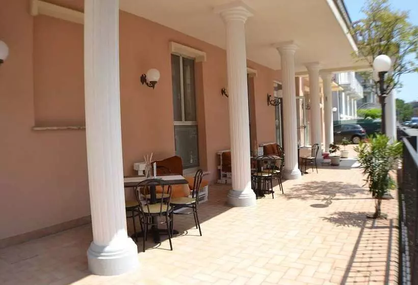 هتل Villa Caterina