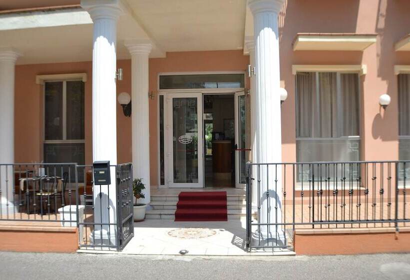 هتل Villa Caterina