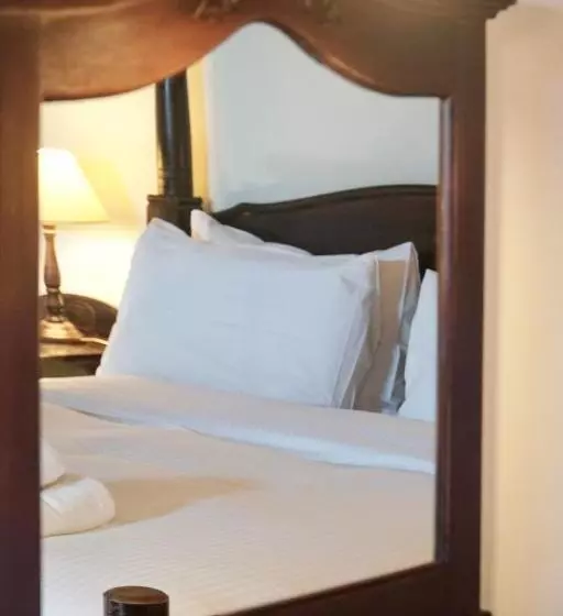 Hotel Xenonas Iresioni