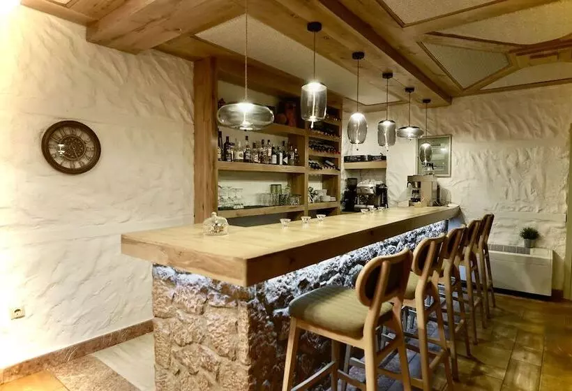 Hotel Xenonas Iresioni