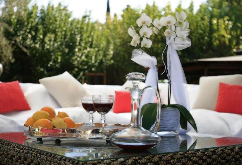 Isabella Country House