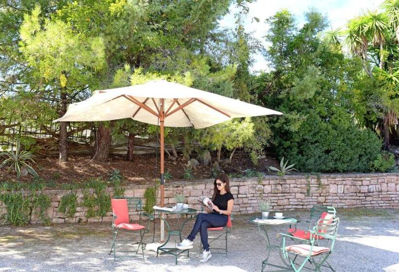 Isabella Country House