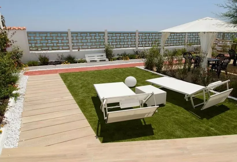 استراحتگاه Le Palme Village