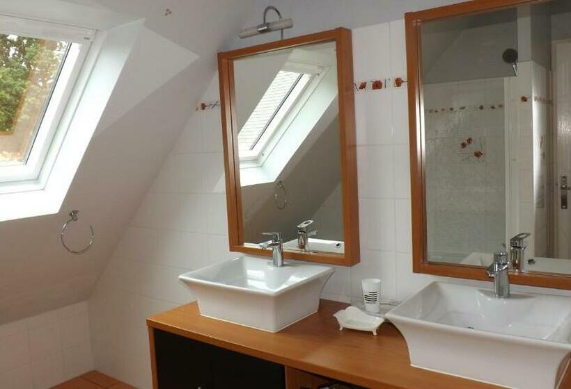 Bed and Breakfast A L Ancre De La Rive