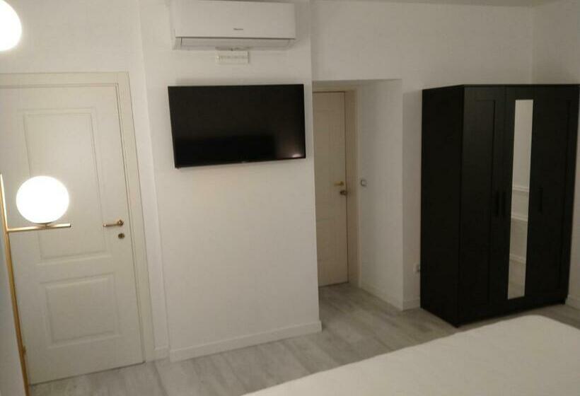 تختخواب و صبحانه Bresciantica