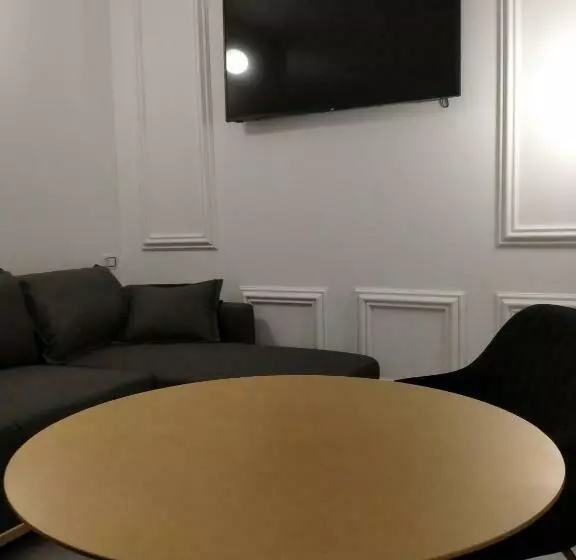 تختخواب و صبحانه Bresciantica