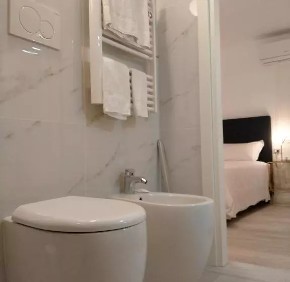 تختخواب و صبحانه Bresciantica