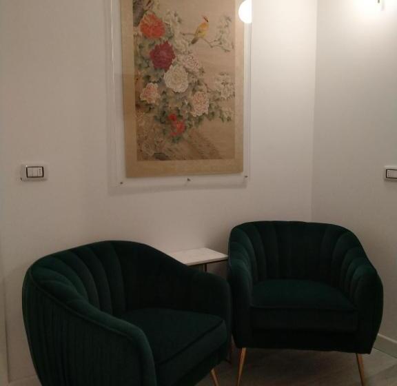 تختخواب و صبحانه Bresciantica