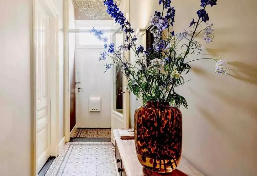 Aamiaismajoitus (B&B) Chez Hélène Luxury Bnb