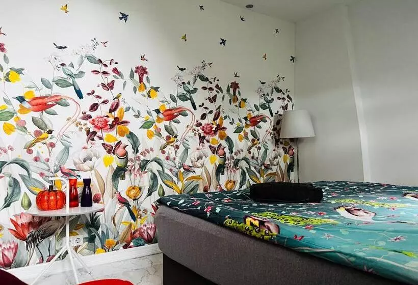 Aamiaismajoitus (B&B) Chez Hélène Luxury Bnb