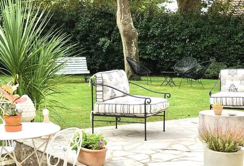 Aamiaismajoitus (B&B) La Parenthèse