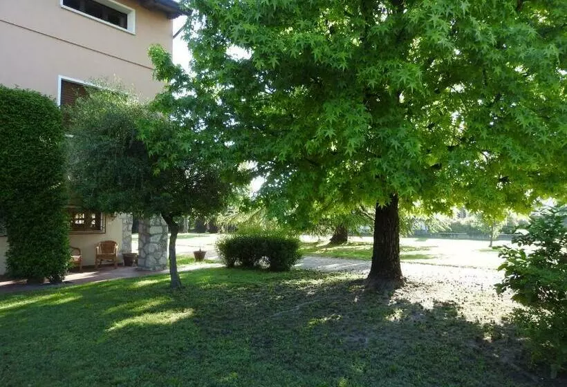 Aamiaismajoitus (B&B) Villa Venezia