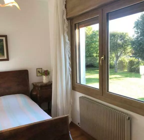 Aamiaismajoitus (B&B) Villa Venezia