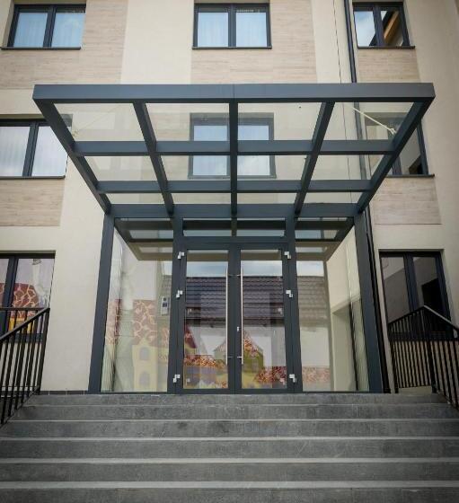 H11 Downtown Apartments