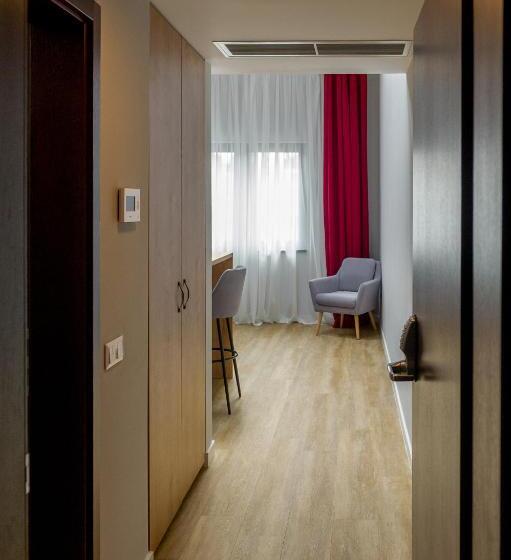 H11 Downtown Apartments