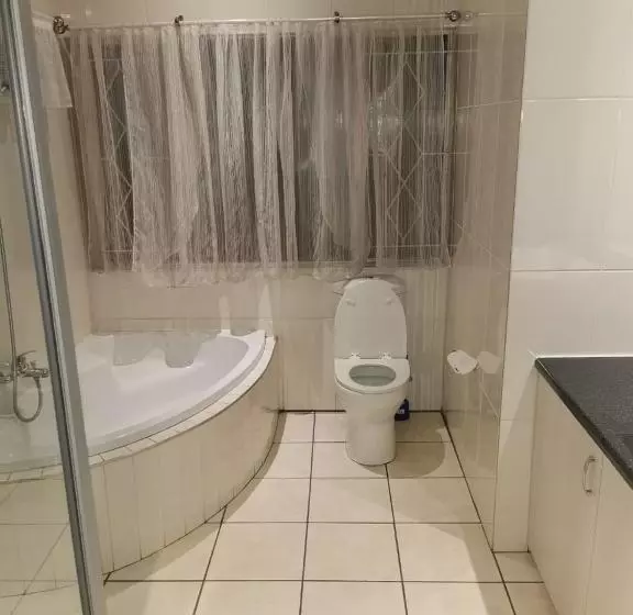 پانسیون 26 Zea Avenue Arcon Park Guest House