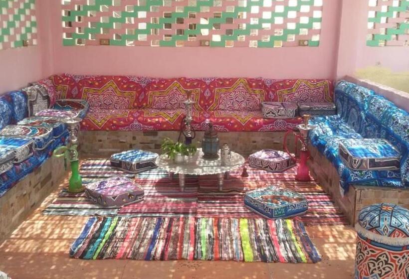 پانسیون Ra Guest House