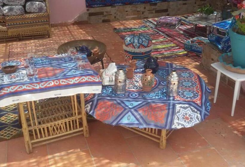 پانسیون Ra Guest House