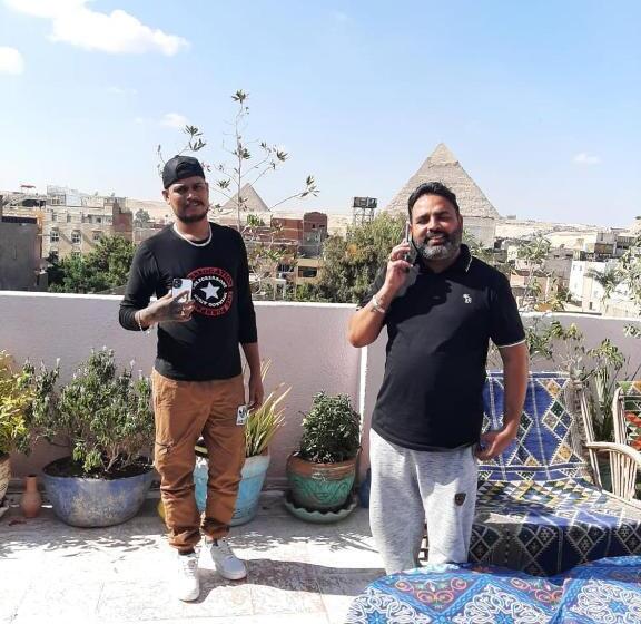 پانسیون Ra Guest House