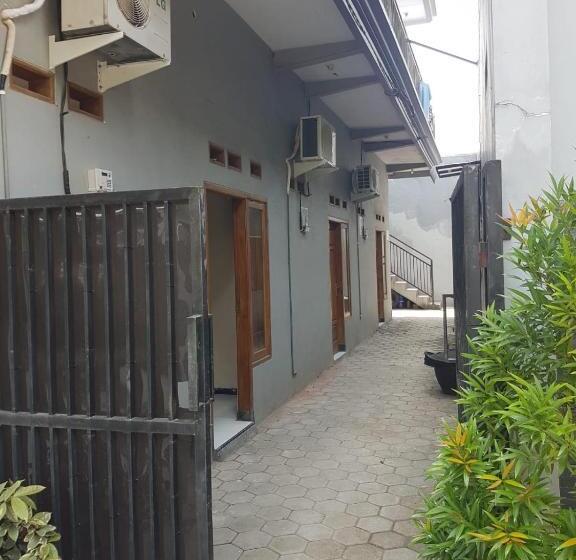 Pension Selaras Kost Syariah