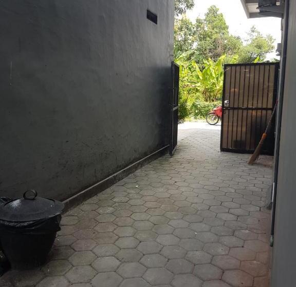 Pension Selaras Kost Syariah